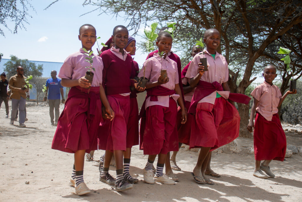 Girls-Pupils-in-was world environment day